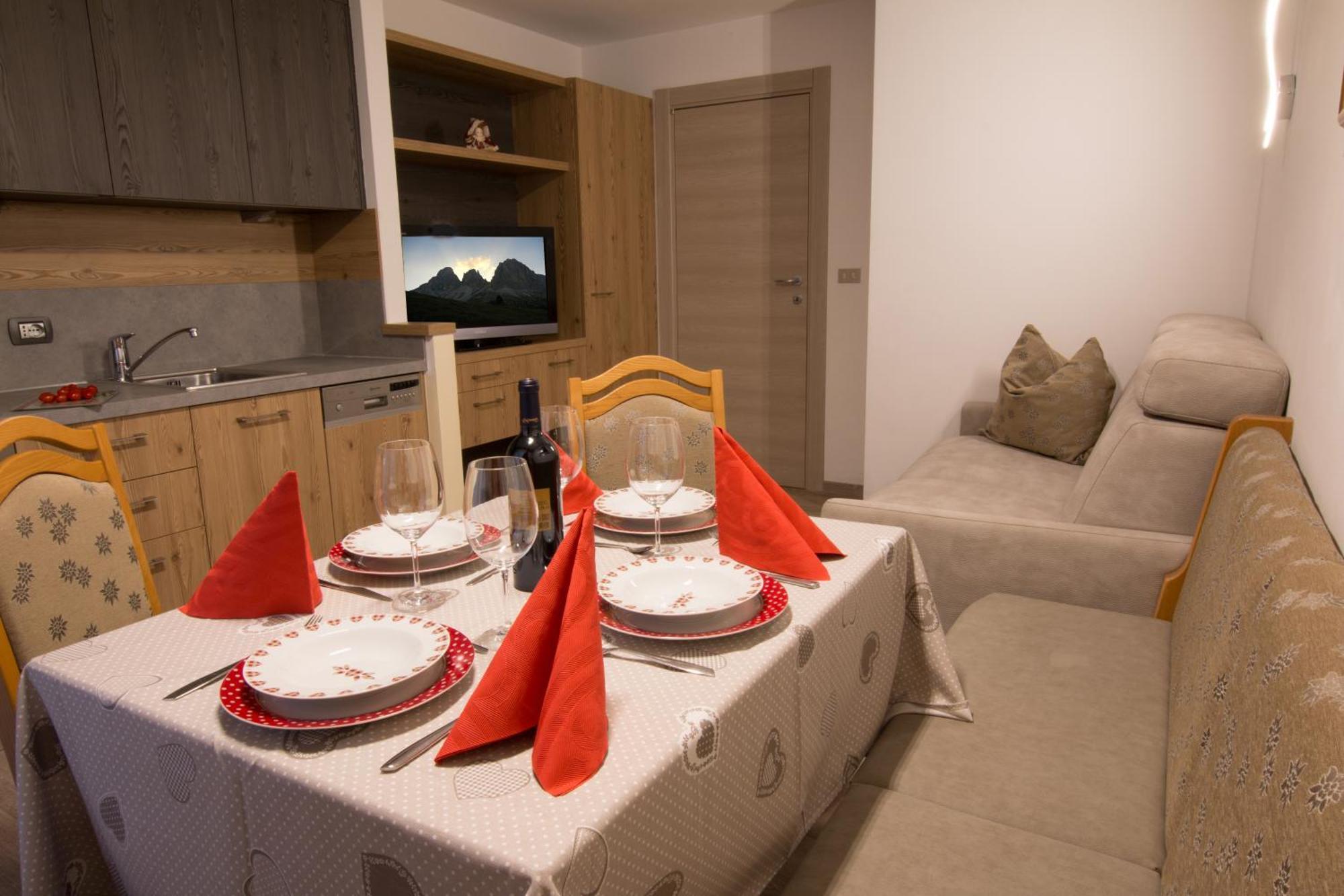 Residence Villa Artic Campitello di Fassa Exteriör bild