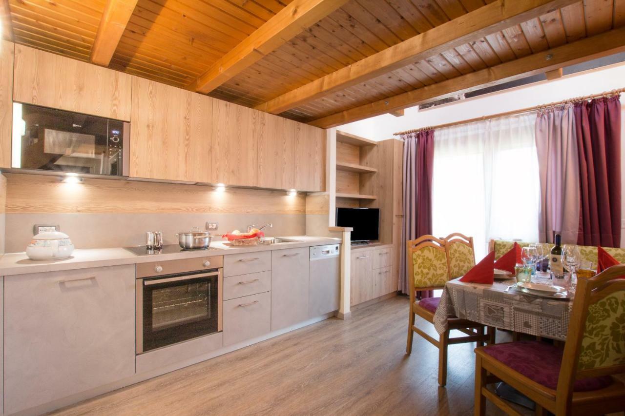 Residence Villa Artic Campitello di Fassa Exteriör bild